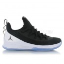 Jordan Ultra Fly 2 Low/white Noir Lyon