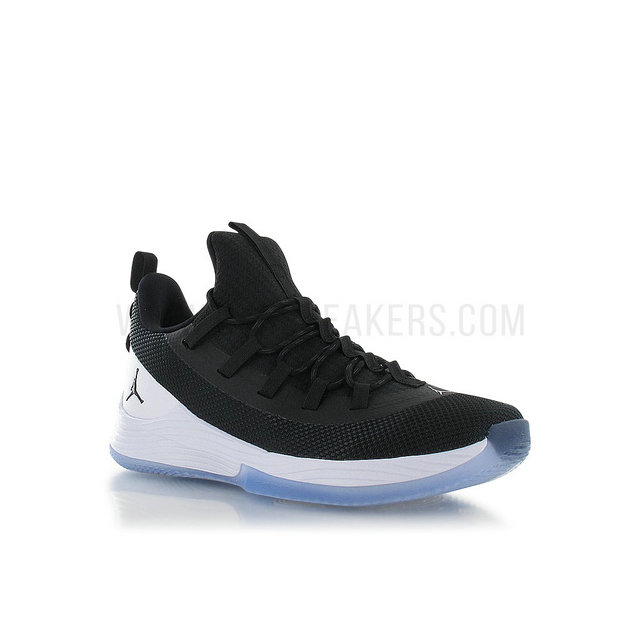 Jordan Ultra Fly 2 Low/white Noir