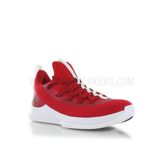 Jordan Ultra Fly 2 Low gym red/black-white Rouge